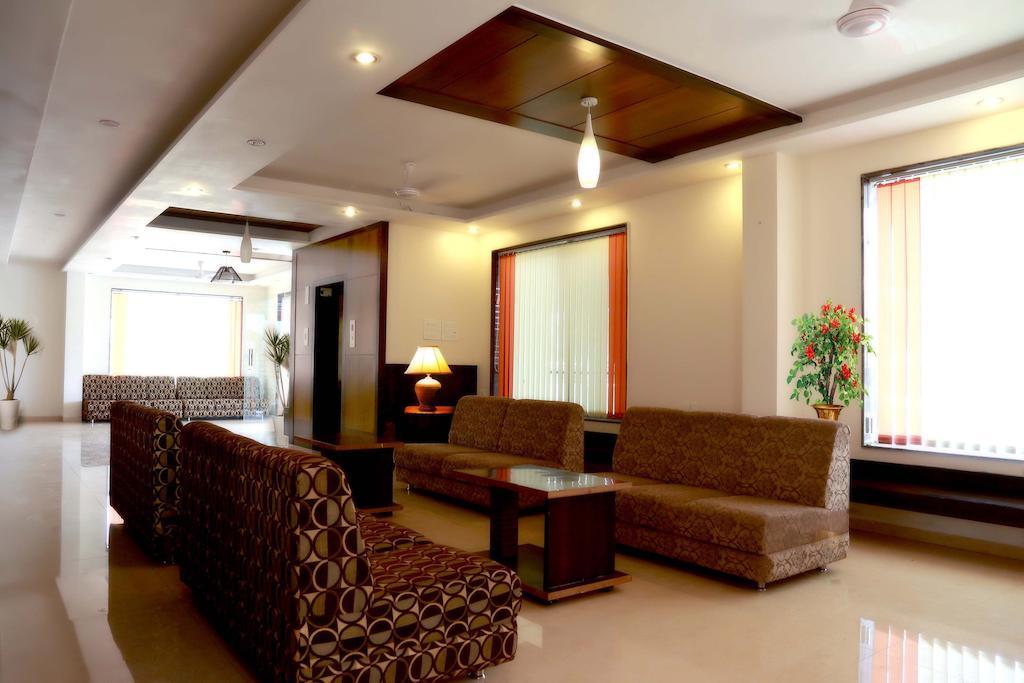 Hotel Sai Ramanand Ширди Экстерьер фото