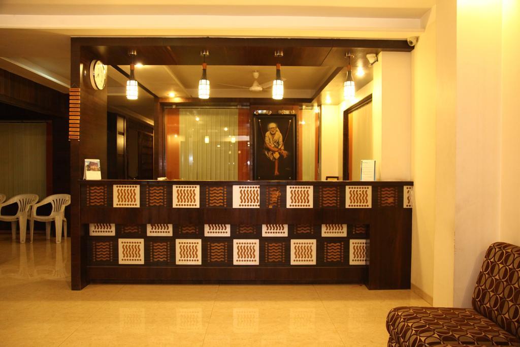 Hotel Sai Ramanand Ширди Экстерьер фото