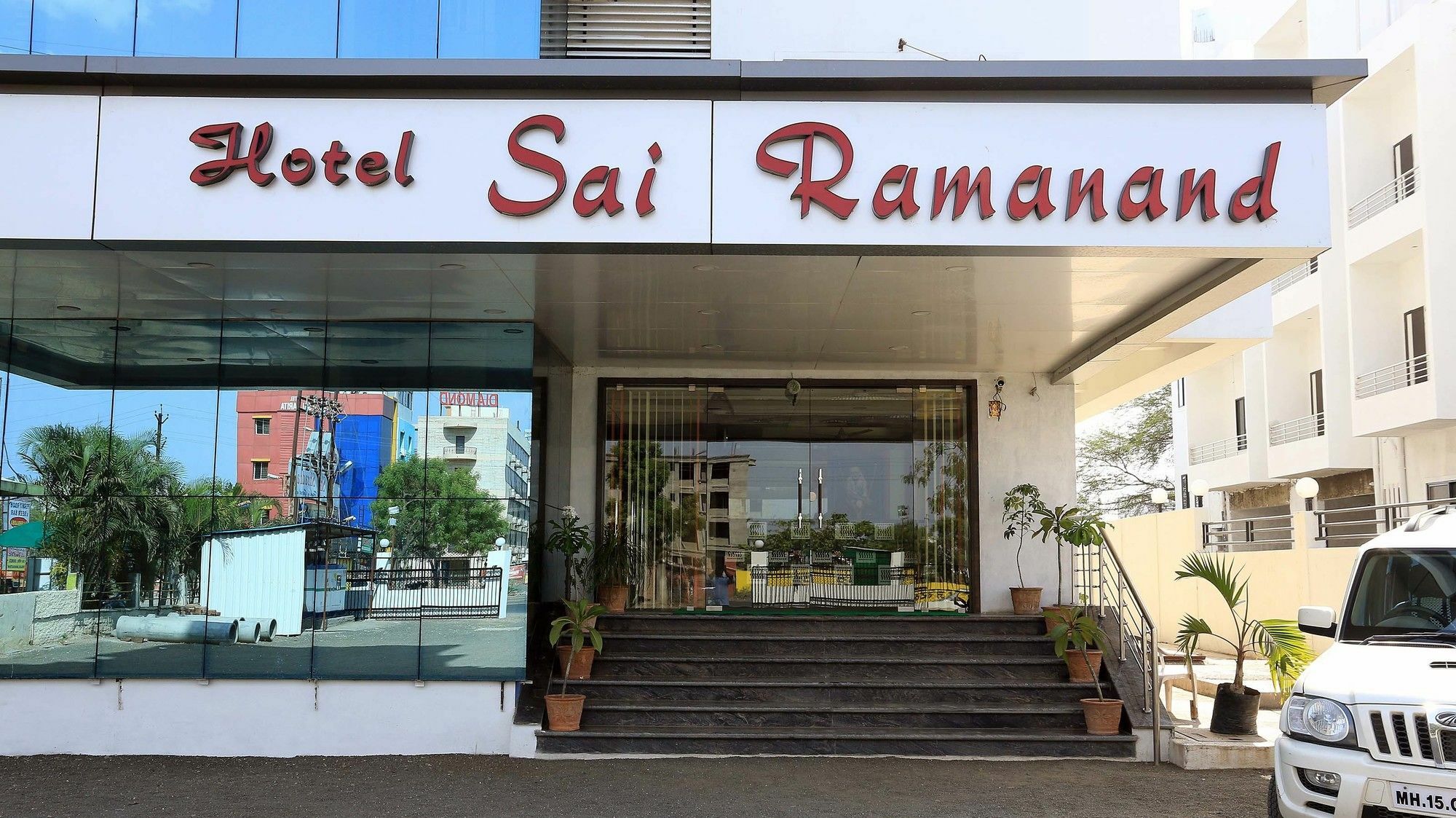 Hotel Sai Ramanand Ширди Экстерьер фото